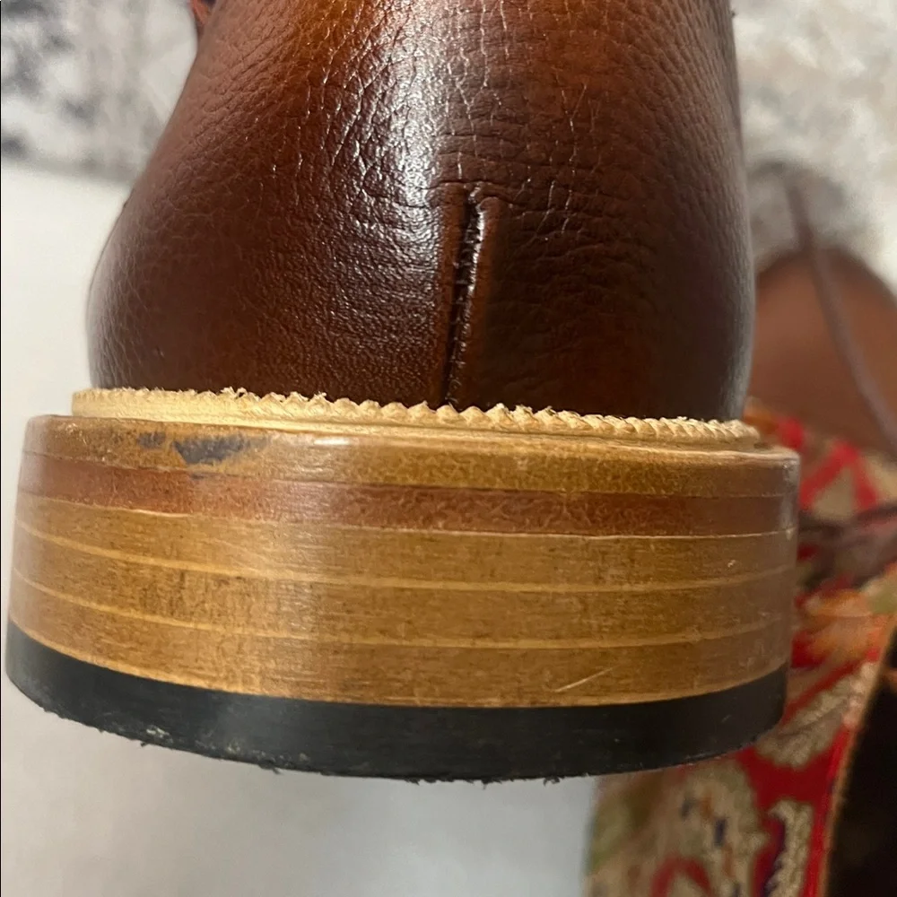 Taft The Jack in Red Paisley - Picture 7 of 15